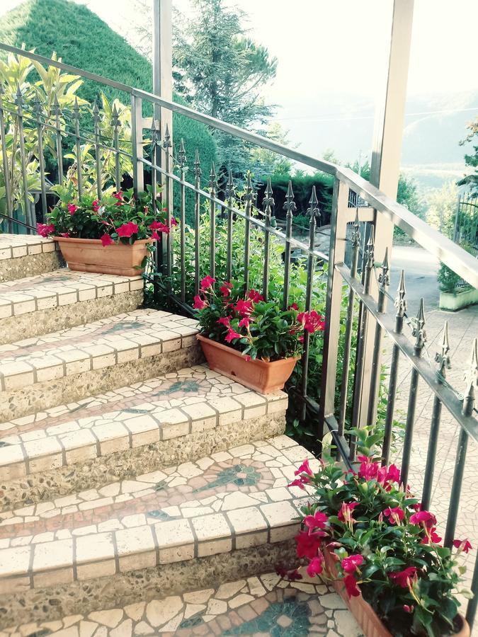 Parco Sogni D'Oro Aparthotel Montella Kültér fotó
