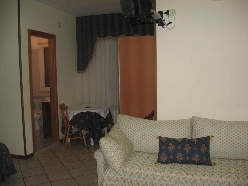 Parco Sogni D'Oro Aparthotel Montella Szoba fotó